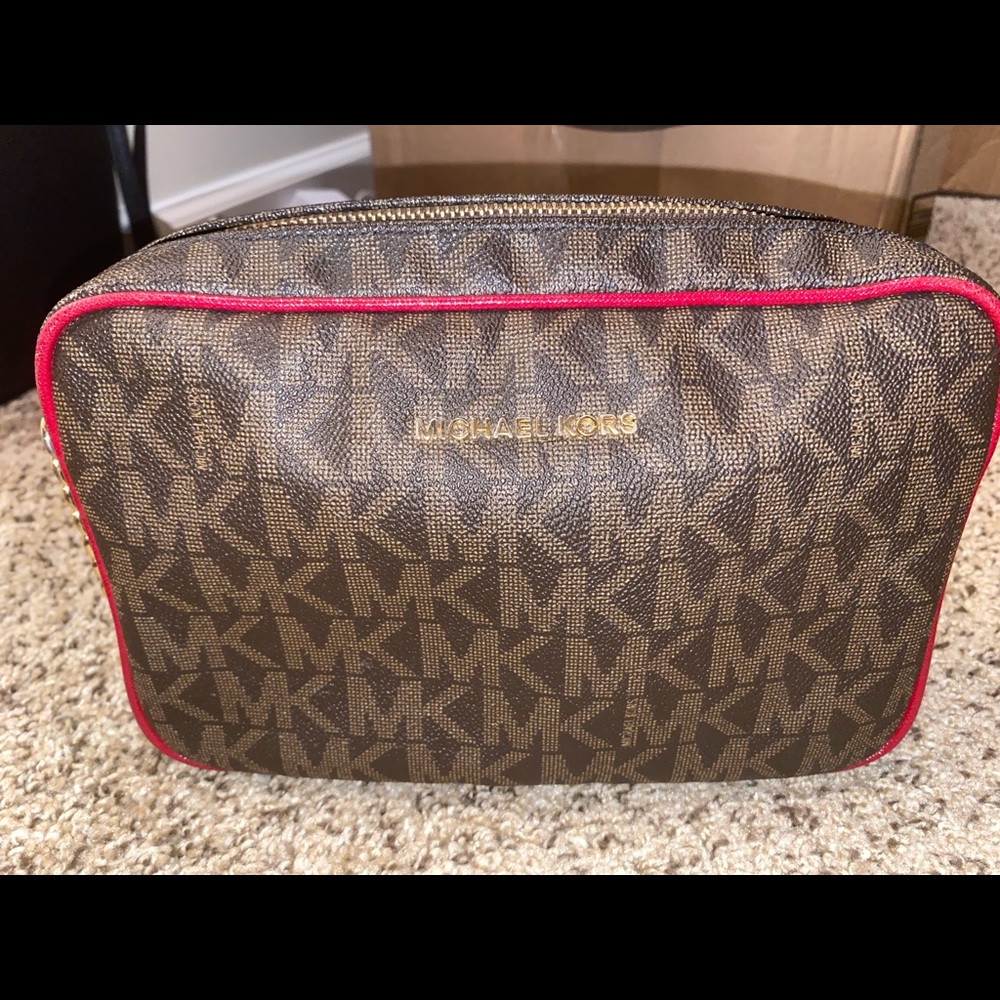 Authentic Michael Kors Crossbody